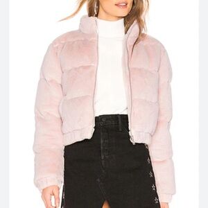 SUPERDOWN - Adalynn Zip Up Puffer in Blush